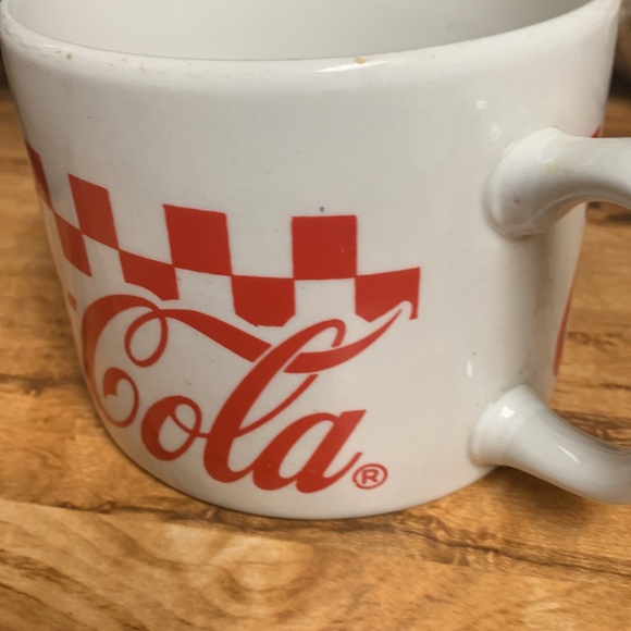 Coca Cola heavy porcelain China  pitcher , 4 mugs, and salt & Pepper set - Picture 6 of 8